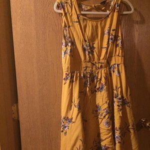Torrid size 0 yellow floral dress used